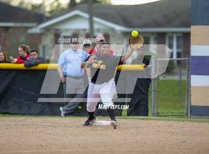Thumbnail 2 in St. James @ Thibodaux (Scrimmage) photogallery.