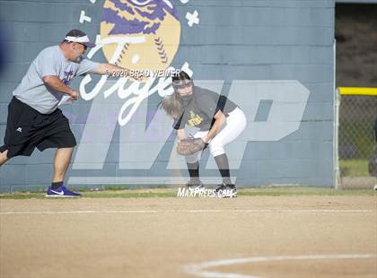 Thumbnail 2 in St. James @ Thibodaux (Scrimmage) photogallery.