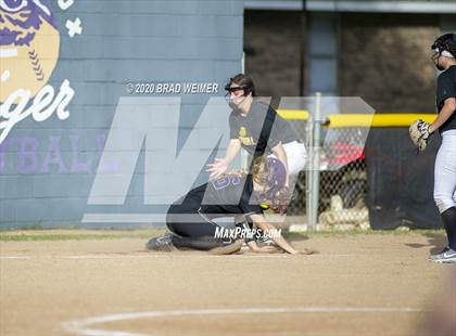 Thumbnail 3 in St. James @ Thibodaux (Scrimmage) photogallery.