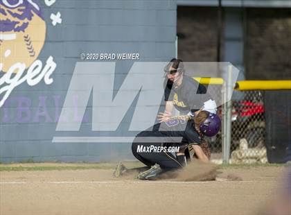 Thumbnail 1 in St. James @ Thibodaux (Scrimmage) photogallery.