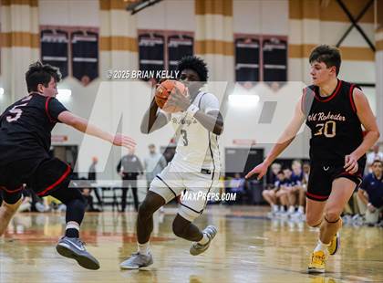 Thumbnail 2 in St. Mary's vs Old Rochester Regional (MIAA Division 3 Semifinal) photogallery.
