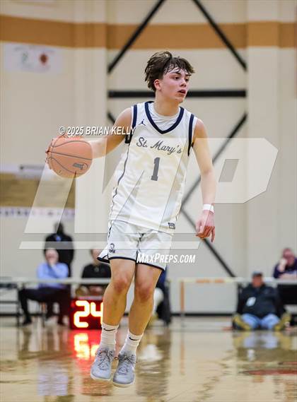 Thumbnail 3 in St. Mary's vs Old Rochester Regional (MIAA Division 3 Semifinal) photogallery.