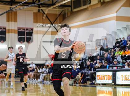 Thumbnail 2 in St. Mary's vs Old Rochester Regional (MIAA Division 3 Semifinal) photogallery.