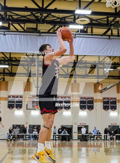 Thumbnail 3 in St. Mary's vs Old Rochester Regional (MIAA Division 3 Semifinal) photogallery.