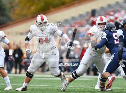 Thumbnail 3 in The Woodlands vs. Allen (UIL 6A Semifinal) photogallery.