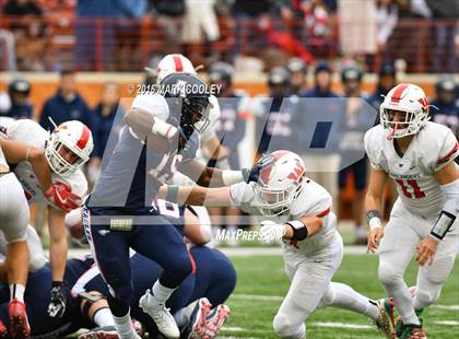 Thumbnail 3 in The Woodlands vs. Allen (UIL 6A Semifinal) photogallery.