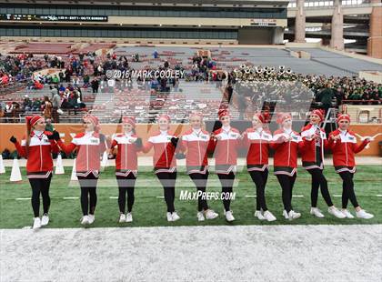 Thumbnail 2 in The Woodlands vs. Allen (UIL 6A Semifinal) photogallery.