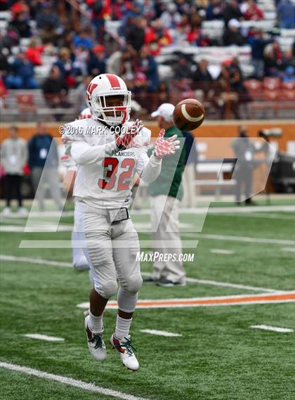 Thumbnail 3 in The Woodlands vs. Allen (UIL 6A Semifinal) photogallery.