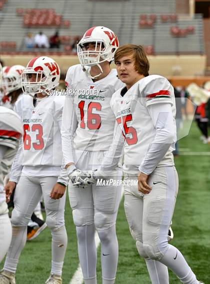 Thumbnail 1 in The Woodlands vs. Allen (UIL 6A Semifinal) photogallery.