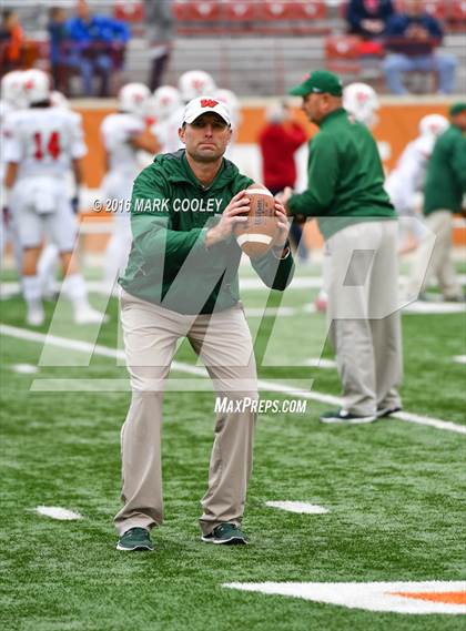 Thumbnail 2 in The Woodlands vs. Allen (UIL 6A Semifinal) photogallery.