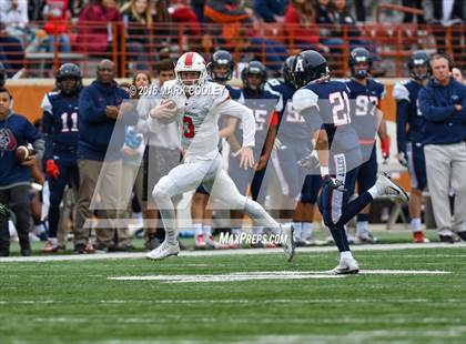 Thumbnail 2 in The Woodlands vs. Allen (UIL 6A Semifinal) photogallery.