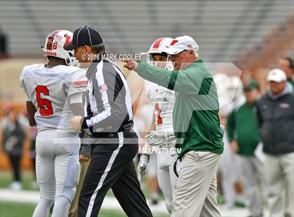 Thumbnail 3 in The Woodlands vs. Allen (UIL 6A Semifinal) photogallery.