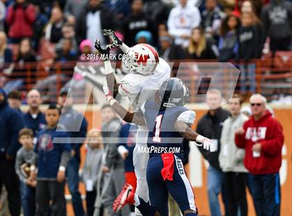 Thumbnail 3 in The Woodlands vs. Allen (UIL 6A Semifinal) photogallery.