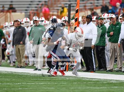 Thumbnail 1 in The Woodlands vs. Allen (UIL 6A Semifinal) photogallery.