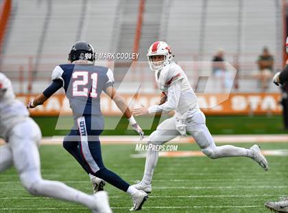 Thumbnail 3 in The Woodlands vs. Allen (UIL 6A Semifinal) photogallery.
