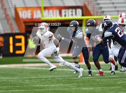 Thumbnail 2 in The Woodlands vs. Allen (UIL 6A Semifinal) photogallery.