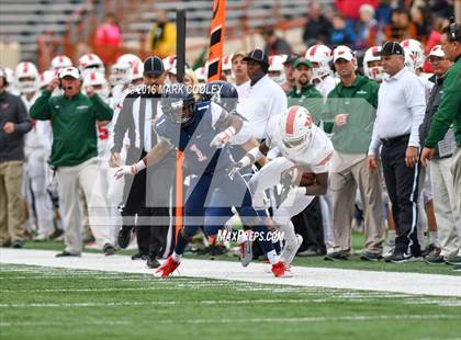 Thumbnail 3 in The Woodlands vs. Allen (UIL 6A Semifinal) photogallery.