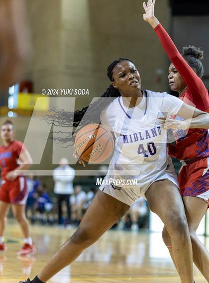 Thumbnail 3 in Cooper vs. Midland (Byron Johnston Holiday Classic) photogallery.