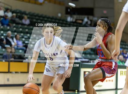 Thumbnail 1 in Cooper vs. Midland (Byron Johnston Holiday Classic) photogallery.
