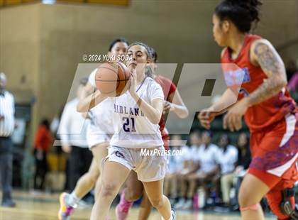 Thumbnail 3 in Cooper vs. Midland (Byron Johnston Holiday Classic) photogallery.