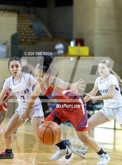 Thumbnail 1 in Cooper vs. Midland (Byron Johnston Holiday Classic) photogallery.