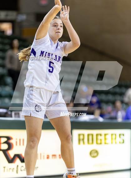 Thumbnail 2 in Cooper vs. Midland (Byron Johnston Holiday Classic) photogallery.