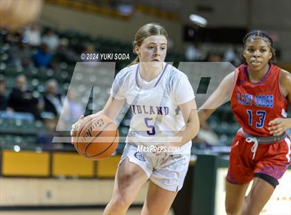 Thumbnail 3 in Cooper vs. Midland (Byron Johnston Holiday Classic) photogallery.