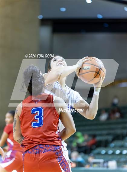 Thumbnail 3 in Cooper vs. Midland (Byron Johnston Holiday Classic) photogallery.