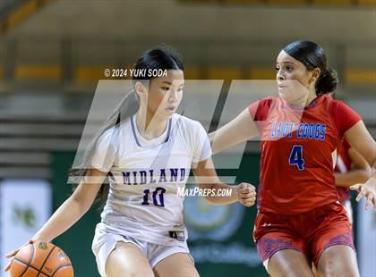 Thumbnail 3 in Cooper vs. Midland (Byron Johnston Holiday Classic) photogallery.