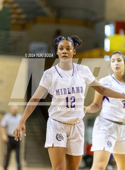 Thumbnail 2 in Cooper vs. Midland (Byron Johnston Holiday Classic) photogallery.