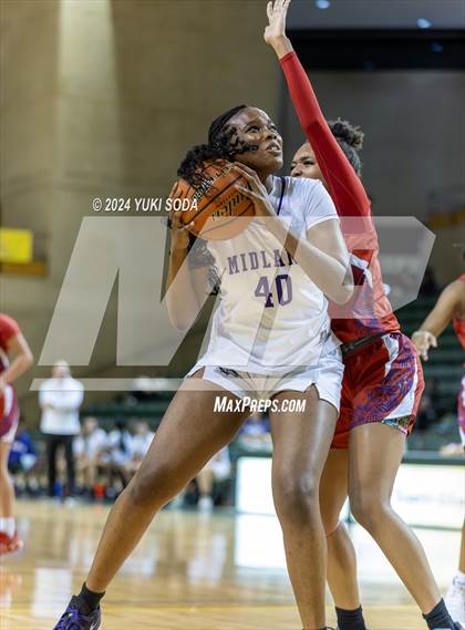 Thumbnail 2 in Cooper vs. Midland (Byron Johnston Holiday Classic) photogallery.