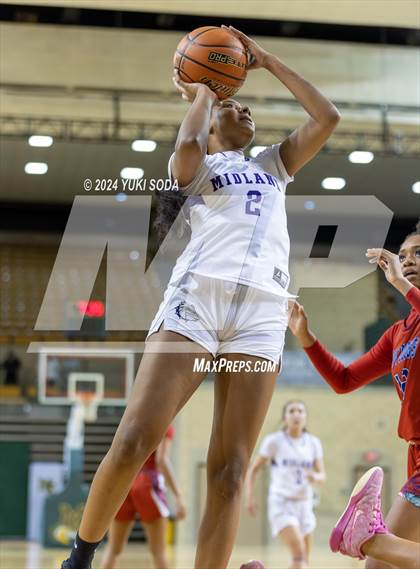 Thumbnail 2 in Cooper vs. Midland (Byron Johnston Holiday Classic) photogallery.