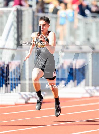 Thumbnail 3 in Kern Invitational photogallery.