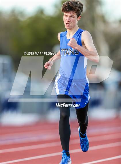 Thumbnail 2 in Kern Invitational photogallery.