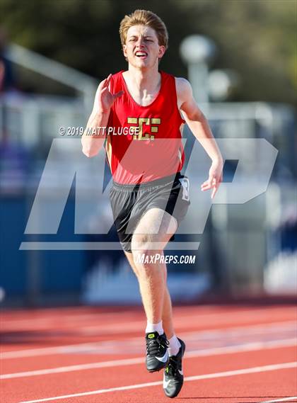 Thumbnail 3 in Kern Invitational photogallery.