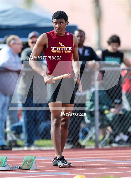 Thumbnail 2 in Kern Invitational photogallery.