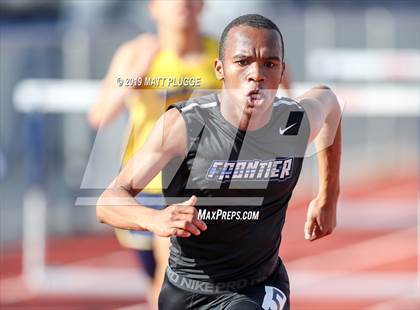 Thumbnail 3 in Kern Invitational photogallery.
