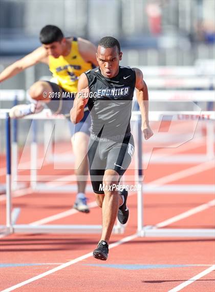 Thumbnail 1 in Kern Invitational photogallery.