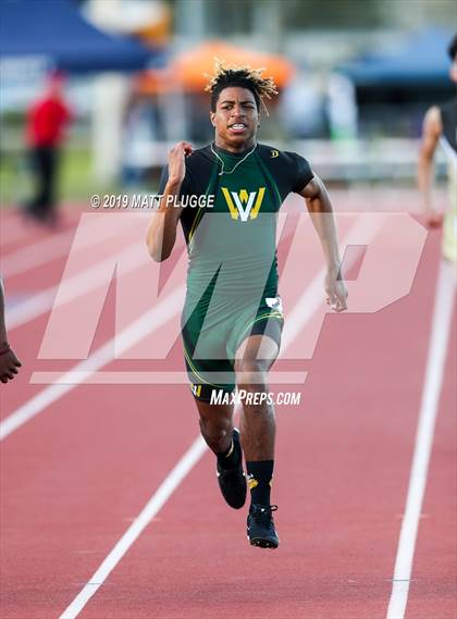 Thumbnail 1 in Kern Invitational photogallery.