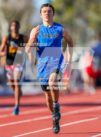 Thumbnail 3 in Kern Invitational photogallery.