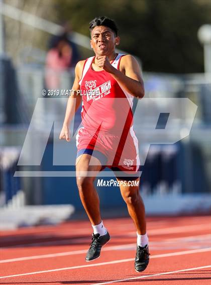 Thumbnail 1 in Kern Invitational photogallery.