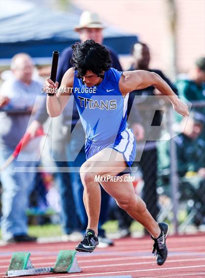 Thumbnail 2 in Kern Invitational photogallery.