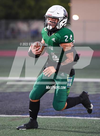 Thumbnail 1 in Grossmont @ Helix photogallery.