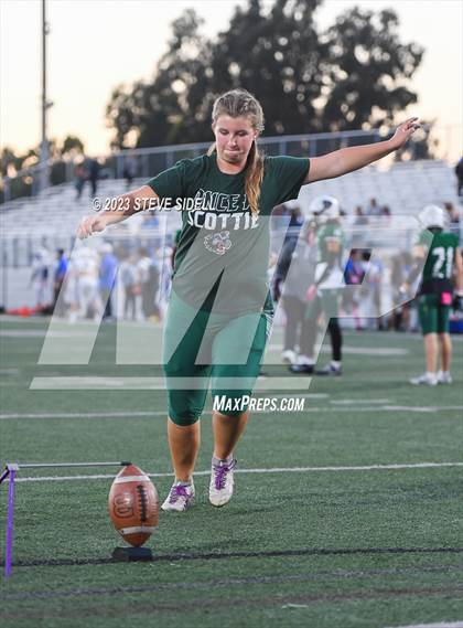 Thumbnail 1 in Grossmont @ Helix photogallery.