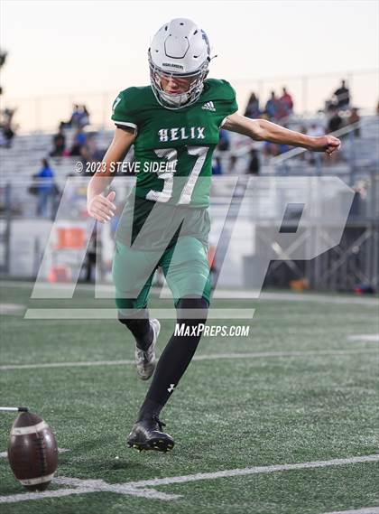Thumbnail 3 in Grossmont @ Helix photogallery.