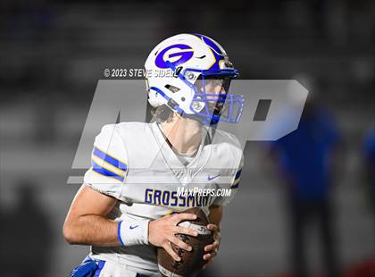 Thumbnail 1 in Grossmont @ Helix photogallery.
