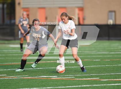 Thumbnail 1 in Sullivan Central @ Elizabethton photogallery.