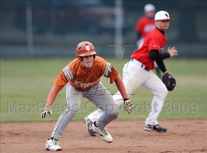 Thumbnail 2 in Grissom vs. Decatur (Huntsville Hospital Pre-season Tournament) photogallery.