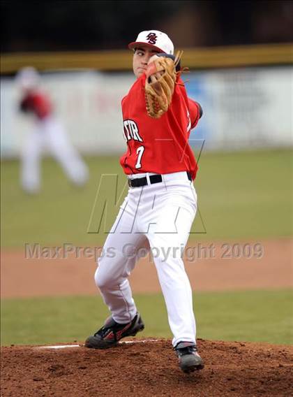 Thumbnail 2 in Grissom vs. Decatur (Huntsville Hospital Pre-season Tournament) photogallery.