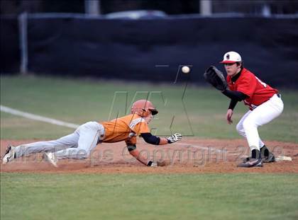 Thumbnail 1 in Grissom vs. Decatur (Huntsville Hospital Pre-season Tournament) photogallery.